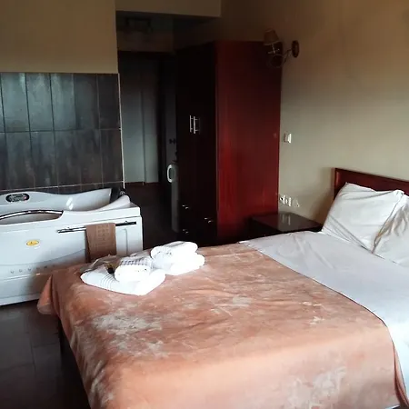 Voreas Káto Loutrákion