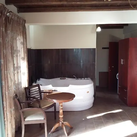 Voreas Hotel