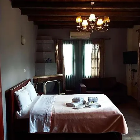 Voreas Hotel