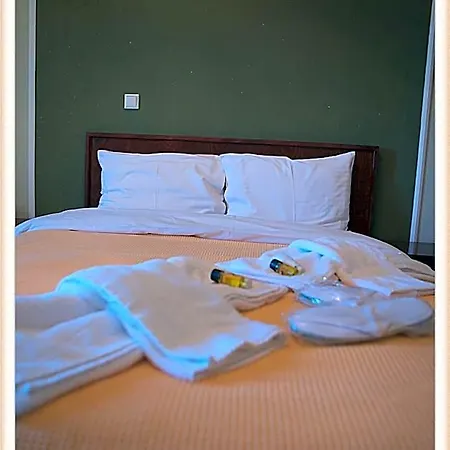 Voreas Hotel Loutraki (Pella)