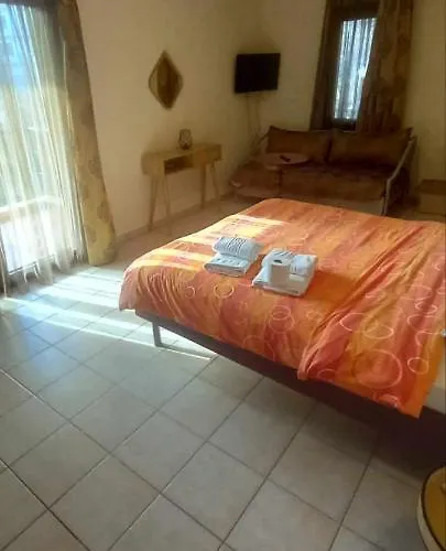 反而拉斯酒店 酒店 Káto Loutrákion