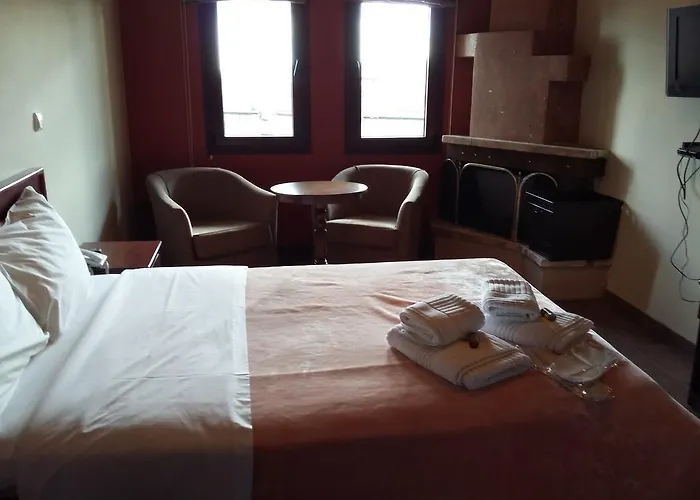 反而拉斯酒店 酒店 Káto Loutrákion